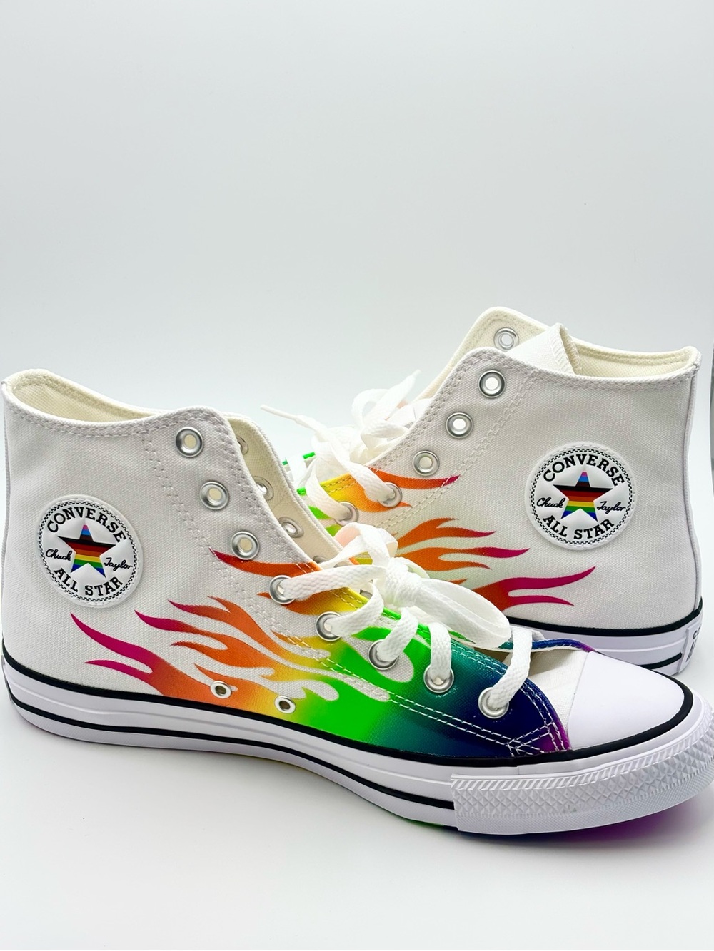 Converse Cuck Taylor All Star Pride sneakers White High Top Rainbow Star M9/ W11